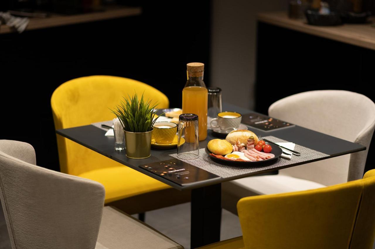 Savoy Residence Ösek Dış mekan fotoğraf
